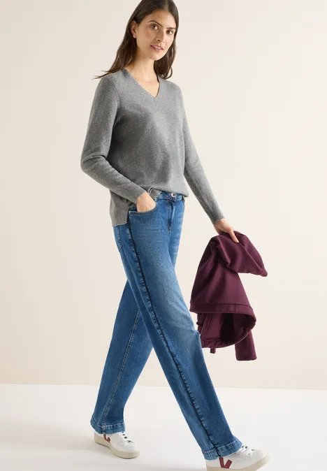 Pull douillet à col en V sporty grey melange