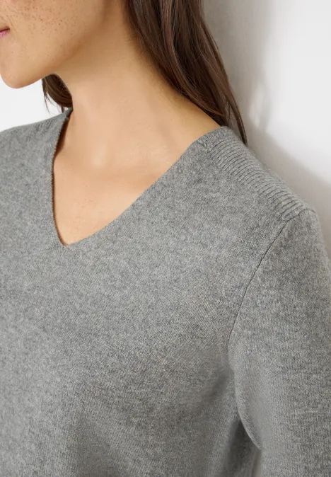 Pull douillet à col en V sporty grey melange