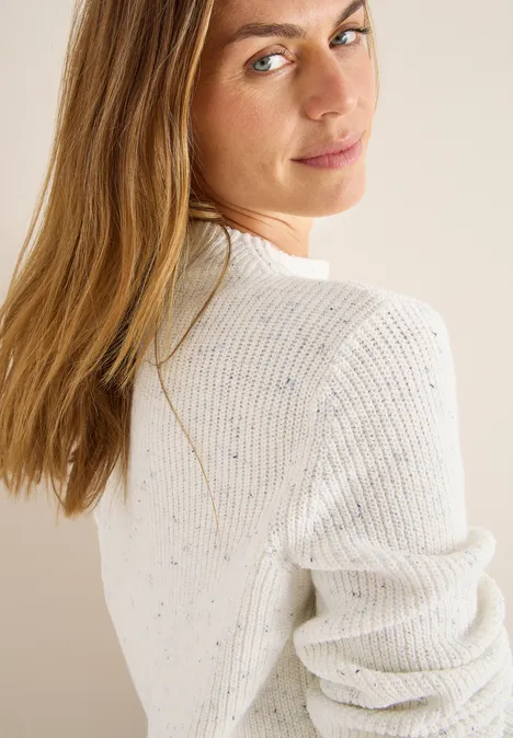 Pullover mit feinem Muster vanilla white