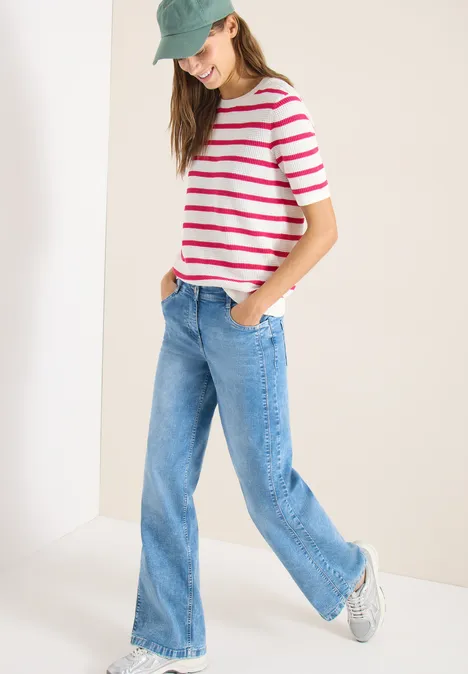 Kurzarm Pullover mit Struktur und Streifen beetroot pink Kurzarm Pullover mit Struktur und Streifen beetroot pink