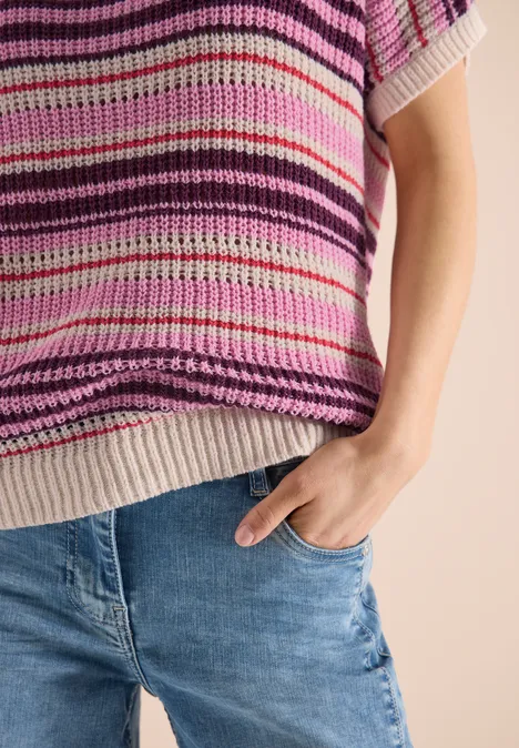 Kurzarm Pullover aus Bändchengarn sweet grape red