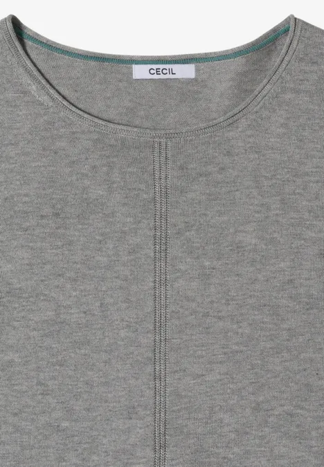 Graues, langärmliges Shirt mit sichtbarer Naht in der Mitte und Herstellerlabel CECIL am Kragen.
