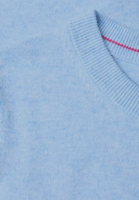 Effen trui met ronde hals cosmopolitan blue melange Lichtblauwe trui van gebreide stof met ronde hals en fijne ribstructuur.