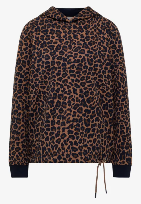 Braunes Kapuzensweatshirt mit schwarzem Leopardenmuster, elastischen Bündchen und Kordelzug am Saum.