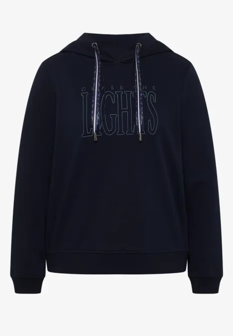 Sweatshirt mit Kapuze und Wording urban dark blue Dunkelblauer Hoodie mit Kapuze, Kordeln und Aufdruck "LIGHTS" in leuchtend blauem Ton.