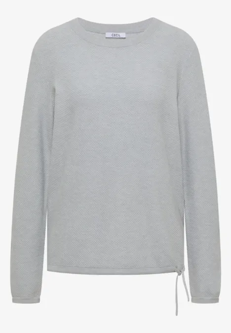 Hellgrauer Pullover mit langen Ärmeln und Rundhalsausschnitt.