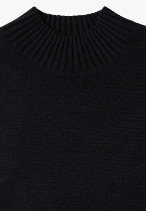 Schwarzer Strickpullover mit geripptem Rundhals