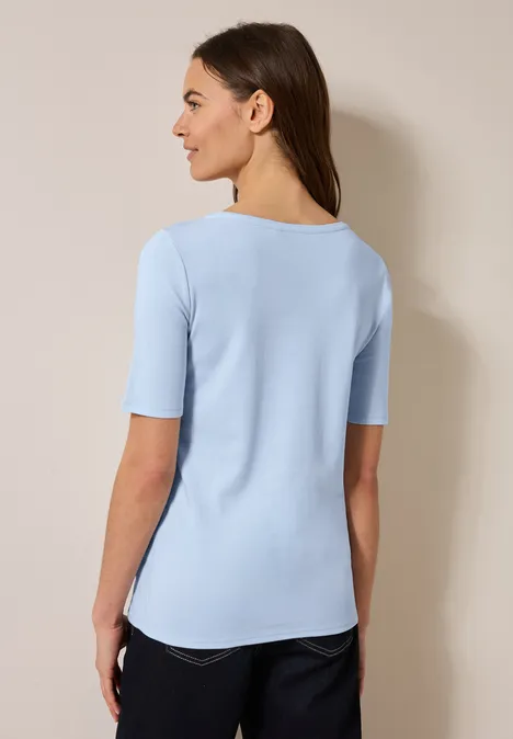T-Shirt in Unifarbe pastel blue