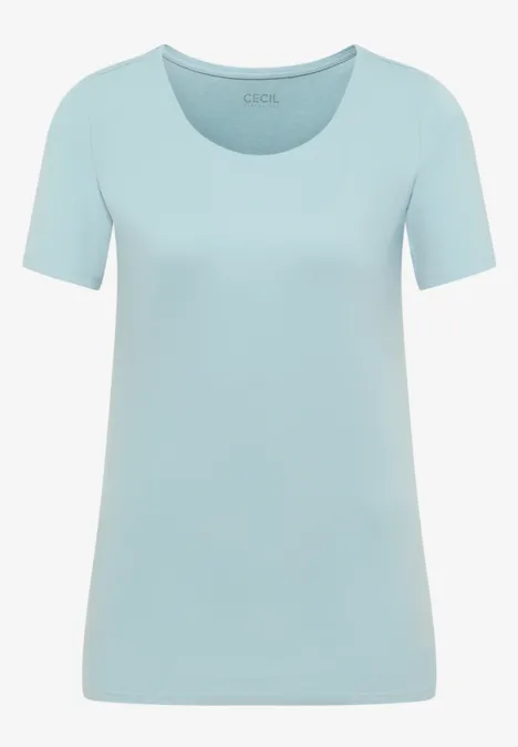 T-shirt bleu clair à manches courtes et col rond.