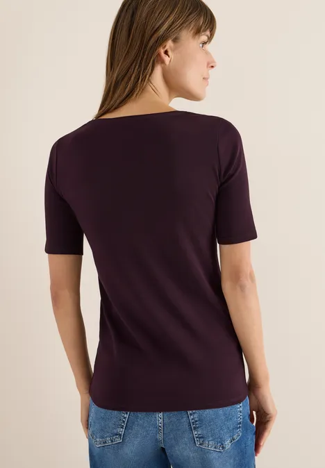 T-Shirt in Unifarbe eggplant red