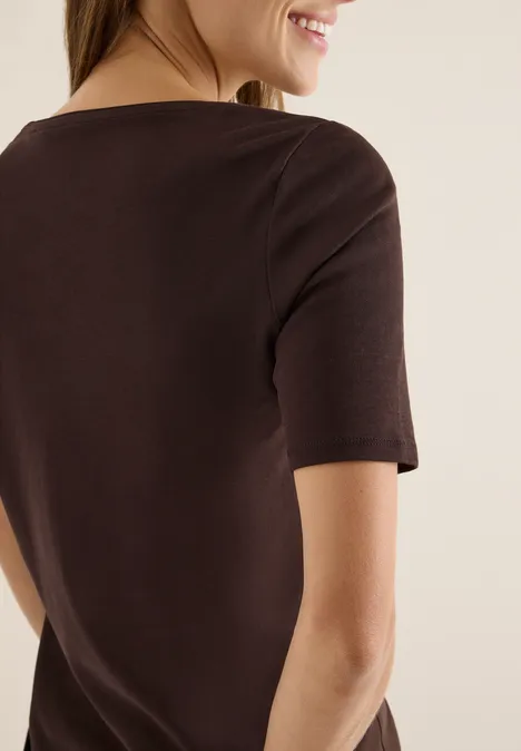 T-Shirt in Unifarbe tartufo brown