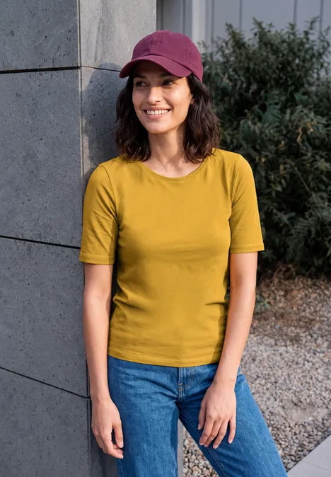 Basic T-Shirt mit Rundhals in Unifarbe golden honey