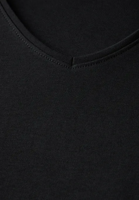 V-Neck T-Shirt Black