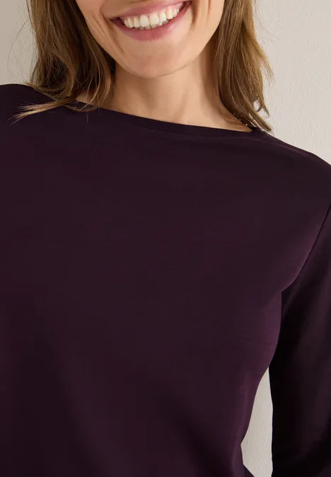 Basic U-Boot Shirt eggplant red