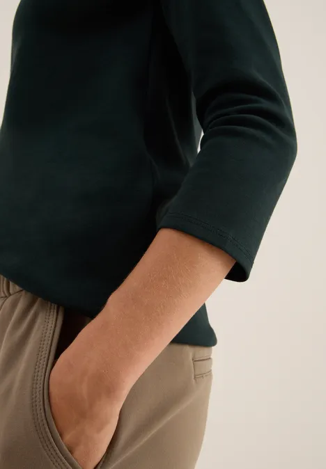 Basic Shirt in Unifarbe ink green
