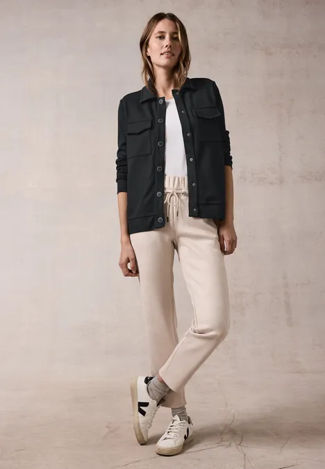 Jas met knoopsluiting Black