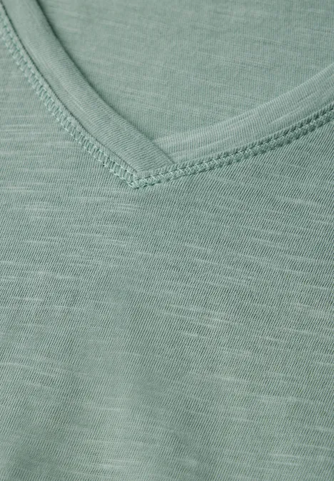 Basic V-Neck T-Shirt matcha green