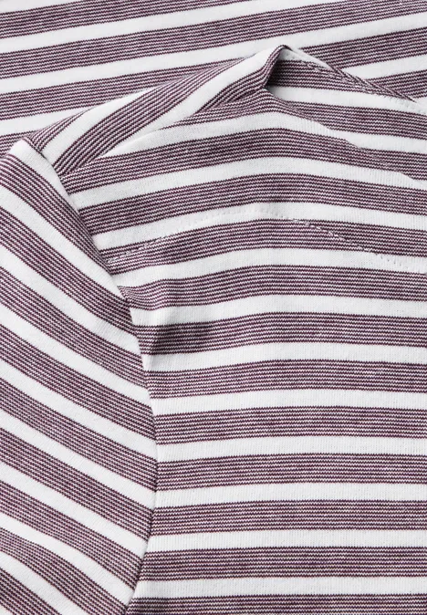 Basic Kurzarmshirt deep berry