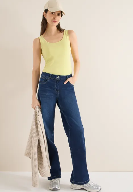 Basic Top in Unifarbe iced yellow