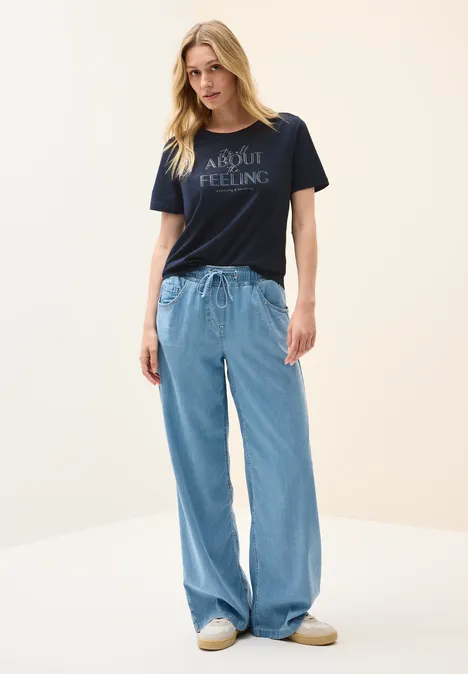Shirt mit Wording Artwork universal blue