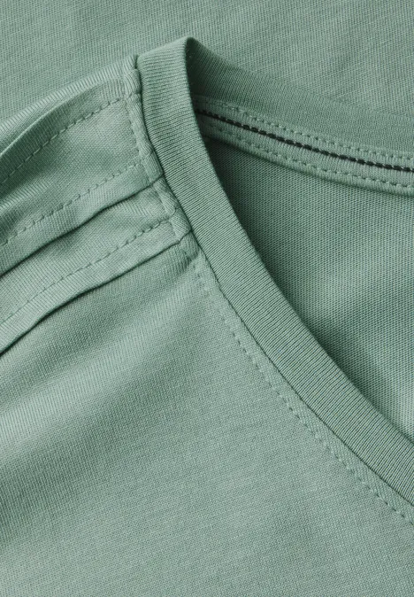 Shirt in Unifarbe matcha green