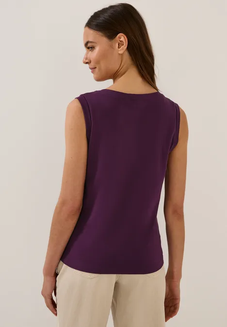 Top in Unifarbe deep berry