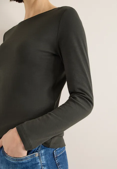 T-shirt avec encolure en U null