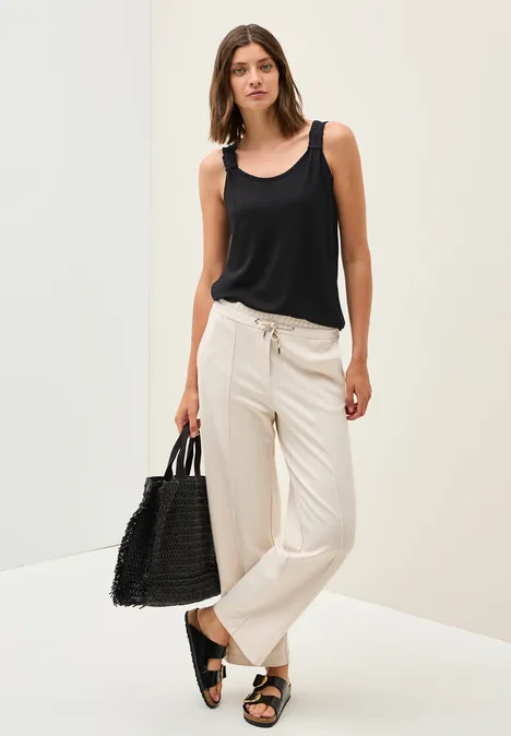 Top in Strick-Optik Black