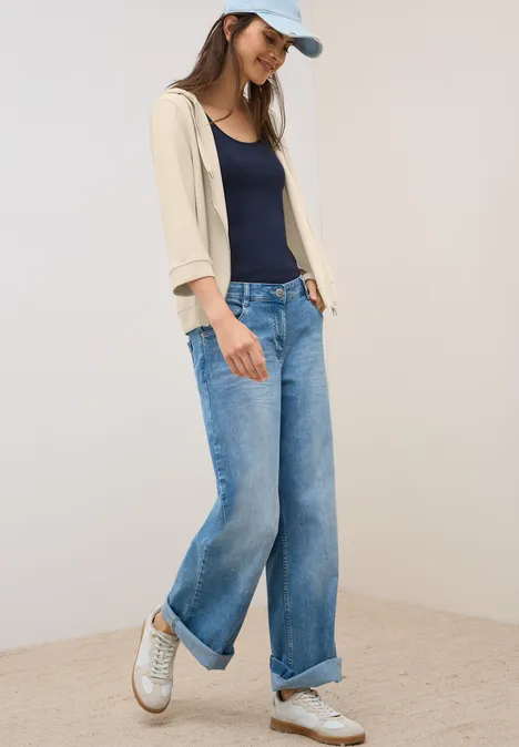 Softe Kapuzenjacke light beige
