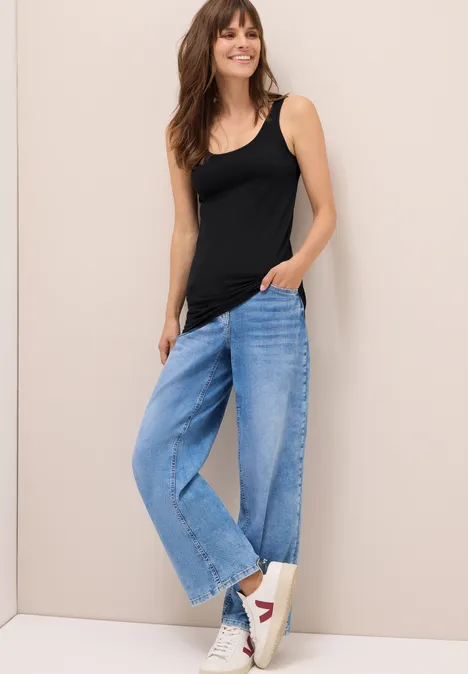 Langes Basic Top Black