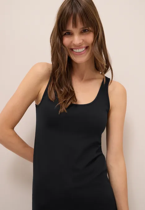 Langes Basic Top Black