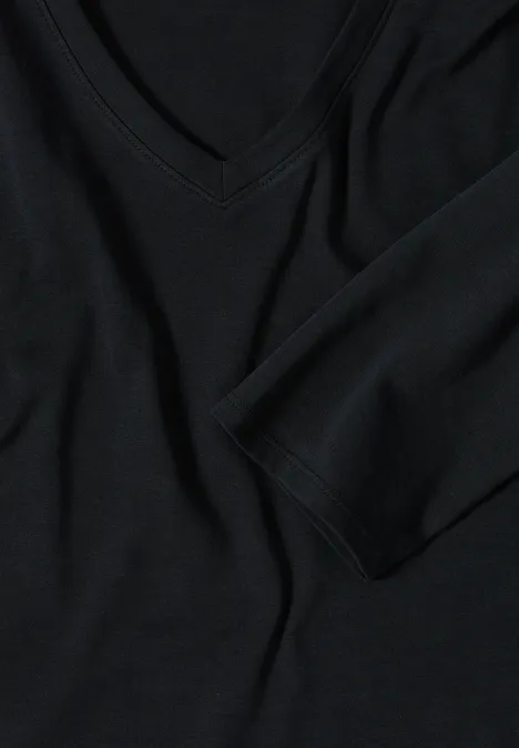 Basic V-Neck Shirt Black