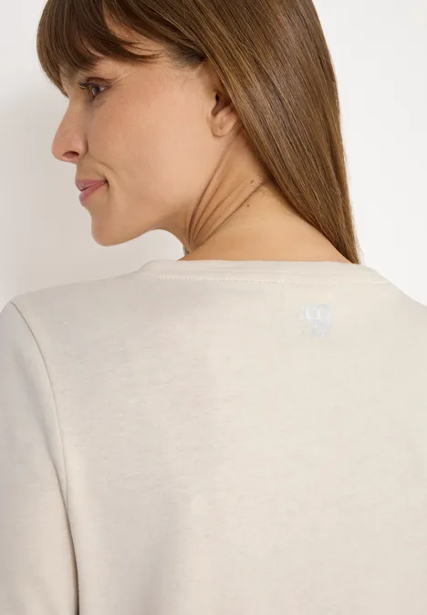 T-shirt avec impression sur le devant null