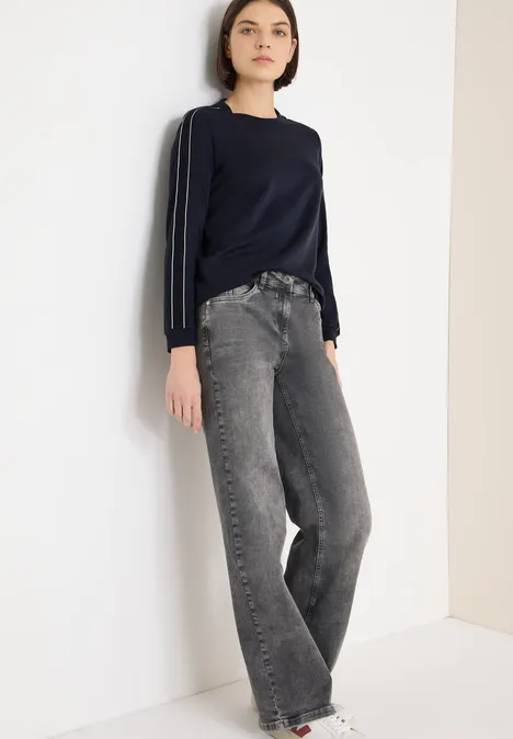 Shirt met tape details universal blue Shirt met tape details universal blue