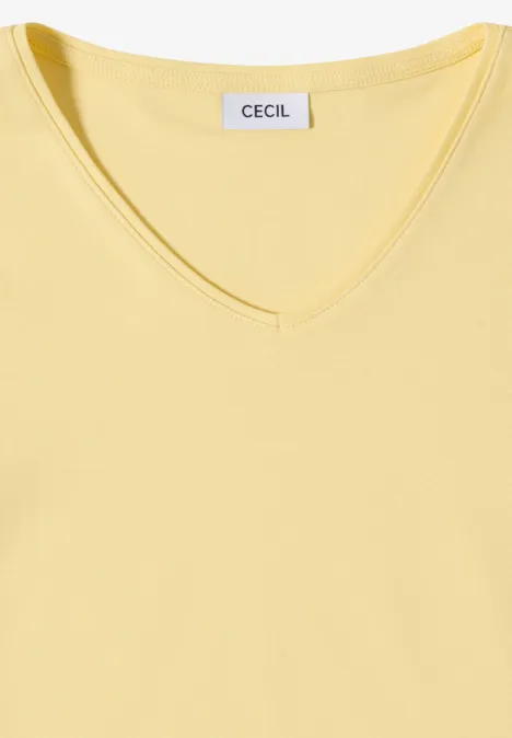 Basic katoenen shirt buttermilk yellow Geel V-hals shirt van katoen met subtiel CECIL-label in de nek.