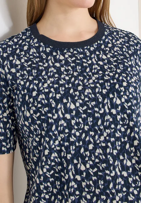 Wzorzysta koszulka universal blue Wzorzysta koszulka universal blue