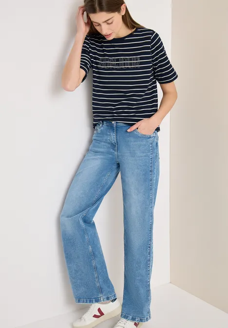 T-Shirt mit Schmuckstein Wording universal blue