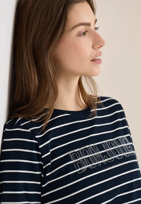 T-Shirt mit Schmuckstein Wording universal blue