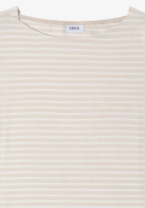 Beige-weiß gestreiftes Damen-Shirt mit leichtem U-Boot-Ausschnitt, kurzärmelig.