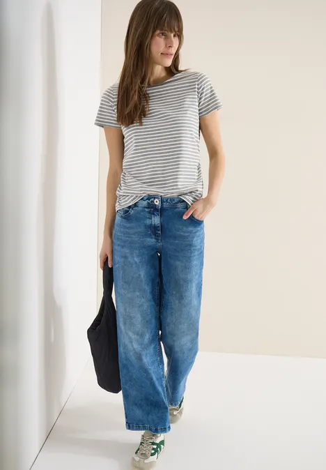 Kurzarm Shirt mit seitlicher Raffung khaki Kurzarm Shirt mit seitlicher Raffung khaki