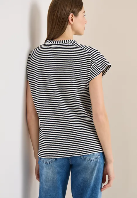 T-Shirt mit Split Neck und Struktur universal blue