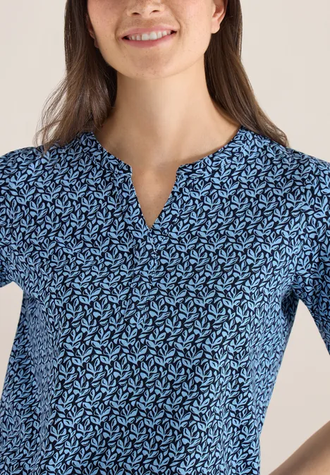 Shirt met gespleten hals en print universal blue