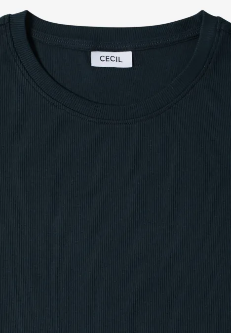 Ein dunkelblaues T-Shirt der Marke Cecil mit Rundhalsausschnitt, sauber gefaltet.