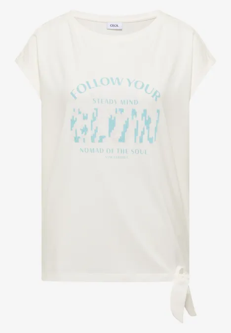 Weißes T-Shirt mit türkisem Kakteen-Print und seitlicher Knotendetail.