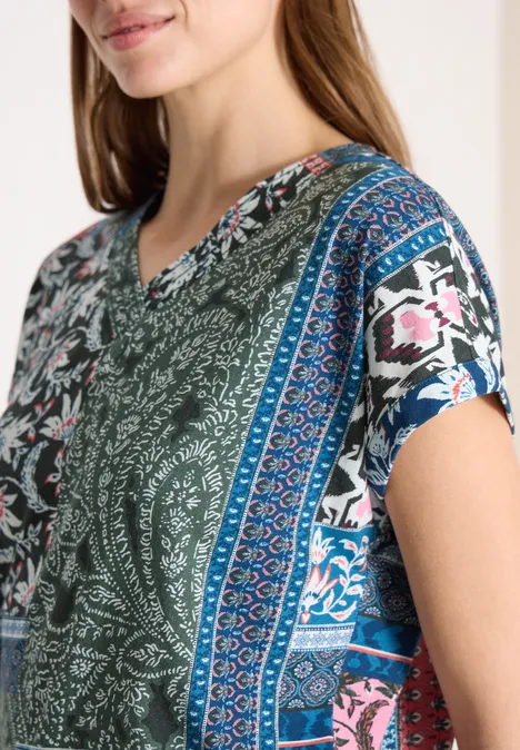 T-Shirt mit V-Neck und Patchwork-Print khaki