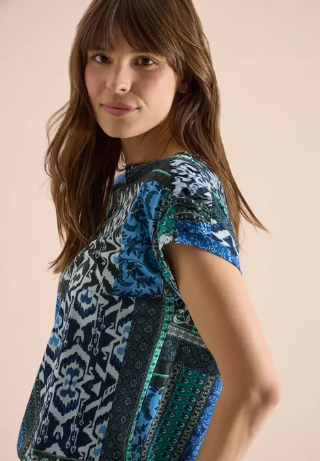 Shirt mit Boat Neck und Patchwork-Print universal blue