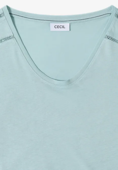 Shirt met V-hals en kanten detail crystal mint Licht mintgroen T-shirt met V-hals en subtiele kantdetails op de schouders, merk CECIL.