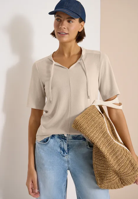 Blouse à manches courtes avec col fendu et rubans pearl beige
