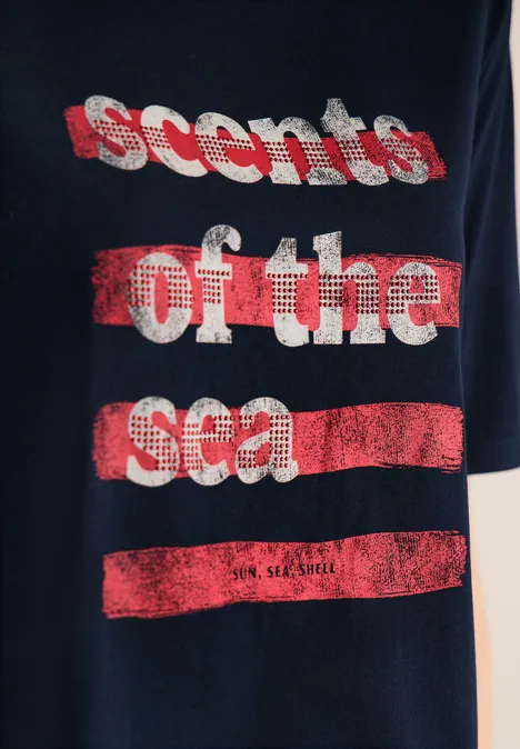 T-Shirt mit Boatneck und Wording universal blue