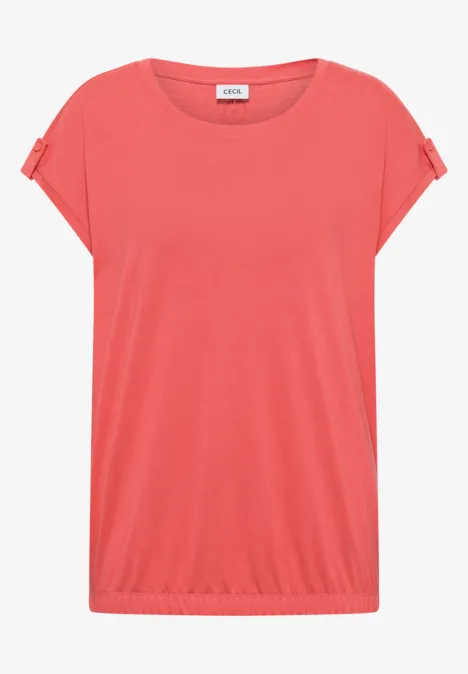 Korallfarbenes, kurzärmliges Damenshirt mit weitem Rundhalsausschnitt und legerem Schnitt.